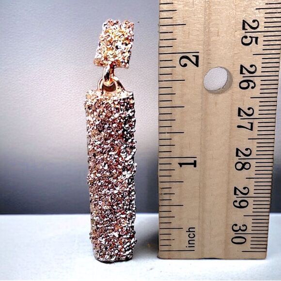 Textured Pilar Earrings l Rose l Post l New - Picture 3 of 6